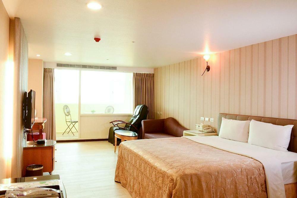 Ching Yeh Hotel Xinfeng Esterno foto